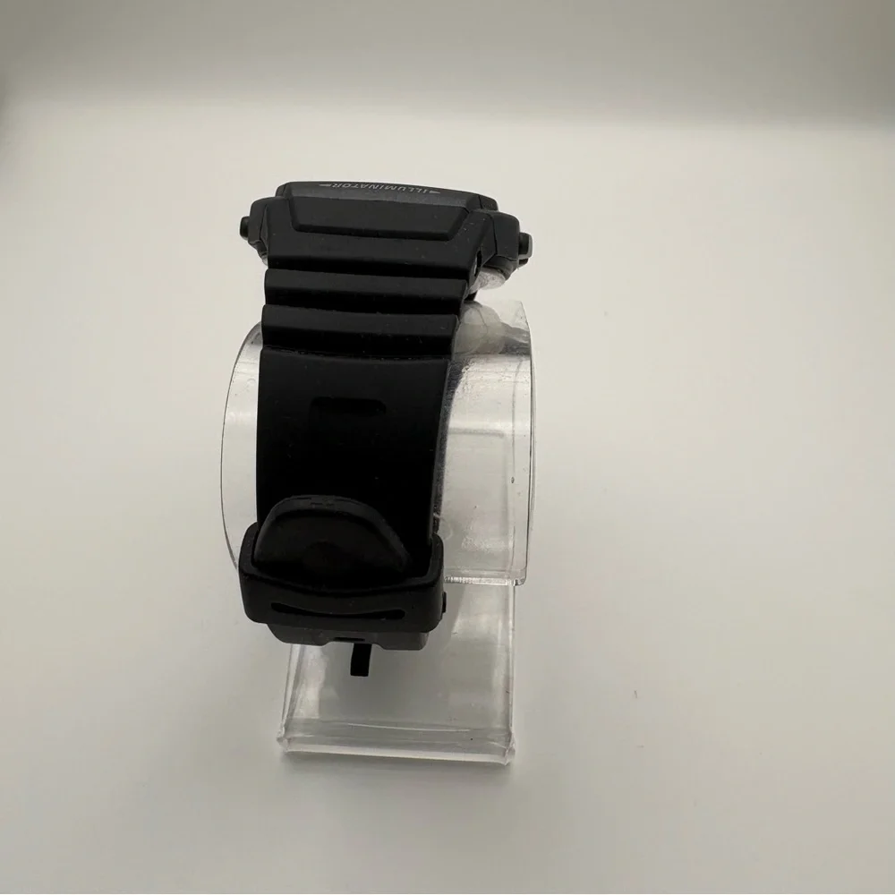 Casio Men's W96H-1BV Classic Sport Digital Black Watch‎ Illuminator